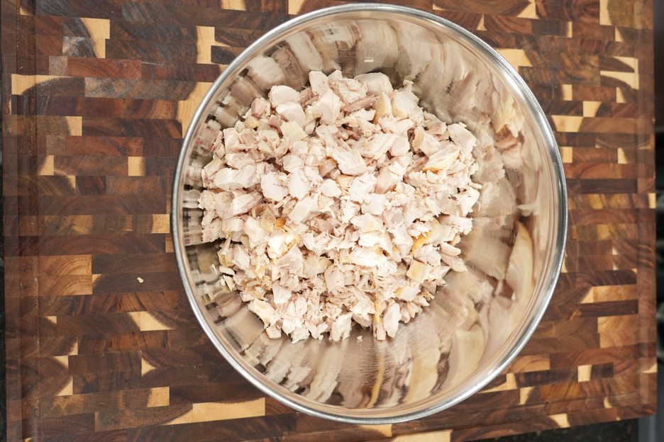 Jalape&ntilde;o Bacon Cheddar Chicken Salad featured on www.mrmakeithappen.com