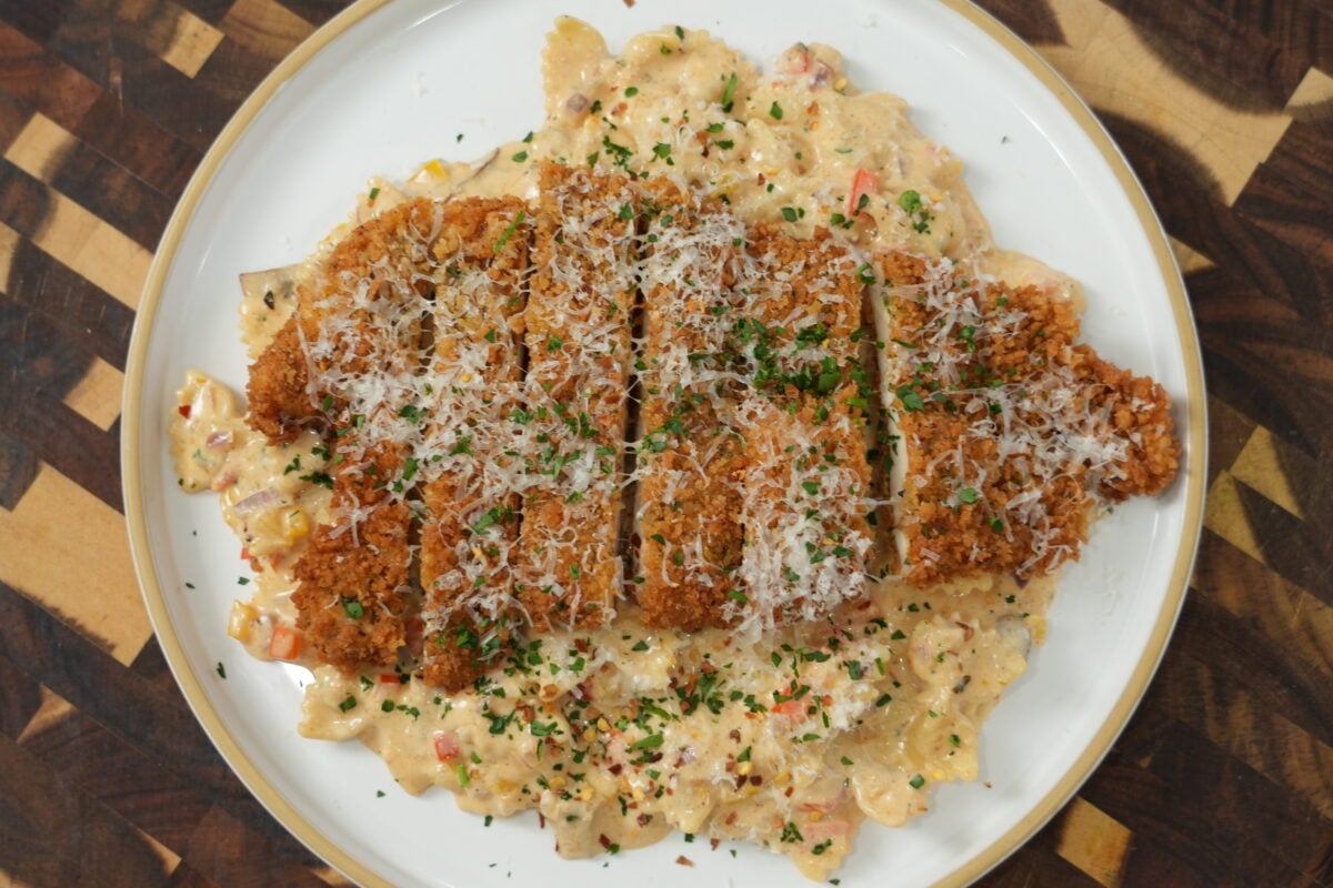 Copycat Cheesecake Factory Crispy Chicken Pasta
