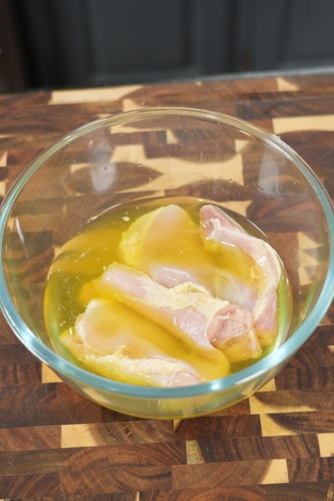 seasoned flour dredge for crispy fried chicken